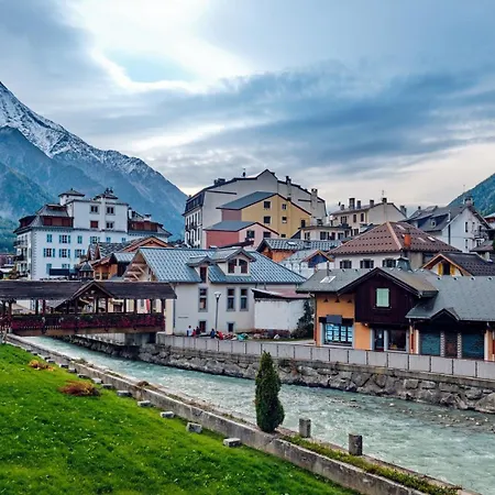 2 - Charming 2 Bedroom Haven In Apartman Chamonix