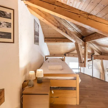 2 - Charming 2 Bedroom Haven In Appartamento *